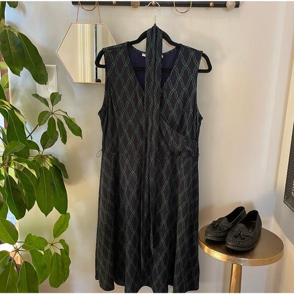 41 Hawthorn XL Wrap Dress | Navy Green Geometric Sleeveless Business Capsule EUC - Picture 4 of 8
